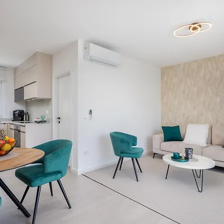 Apartment A&d Deluxe Dani With Swimming Pool *