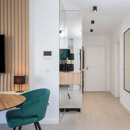 A&d Deluxe Dani With Swimming Pool Apartment *